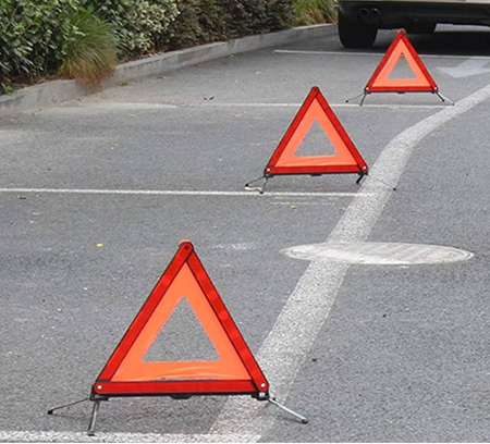 مثلث خطر, کاربرد مثلث خطر خودرو 