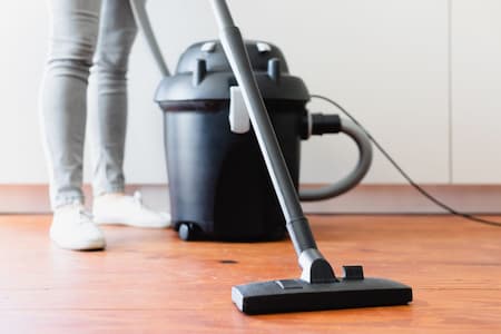 آب رفتن داخل جاروبرقی, مشکل آب رفتن داخل جاوربرقی, آب رفتن در موتور جاروبرقی