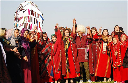 راهنمای خرید لباس محلی, لباس های محلی ایرانی, لباس محلی ترکمن های ایران