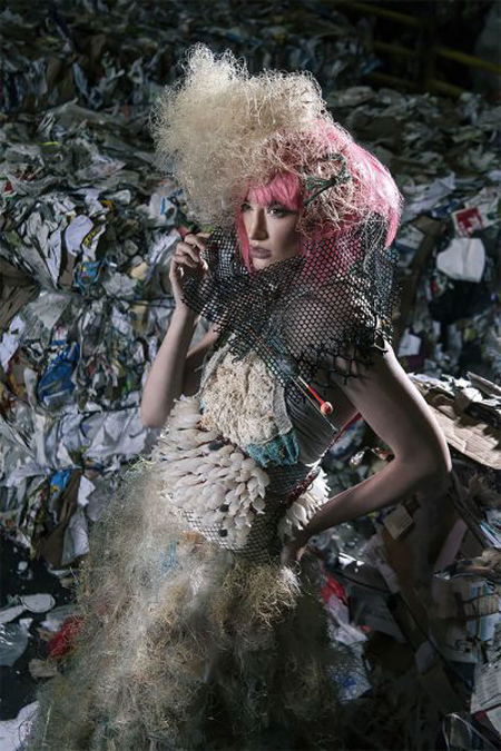 لباس های ساخته از زباله, کلکسیون لباس های ساخته شده از زباله