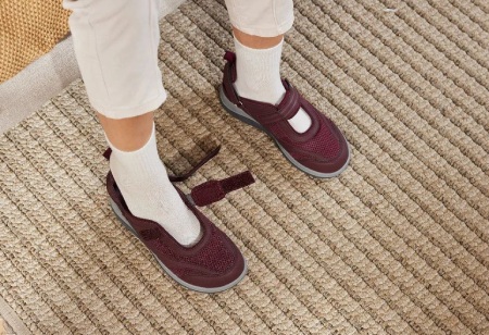 نقش کفش های طبی در پیشگیری از زخم های دیابتی