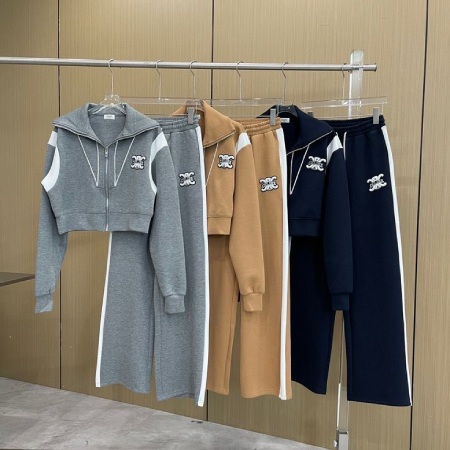 نمونه هایی از مدل ست لباس اسپرت دخترانه برای پاییز تصاویر ست لباس اسپرت دخترانه برای پاییز