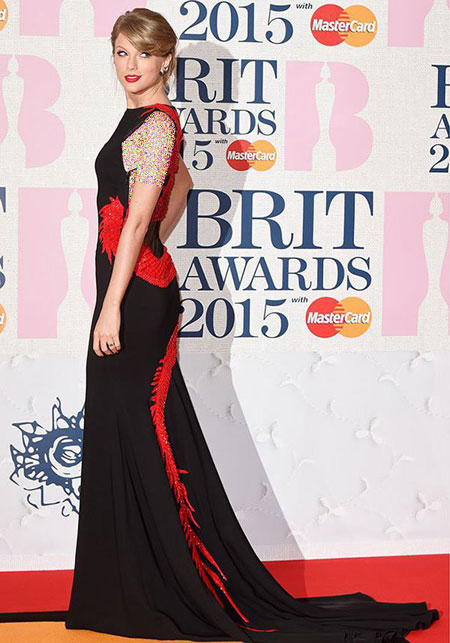 لباس هالیوودی ها درBrit Awards 2015, لباس بازیگران هالیوودی