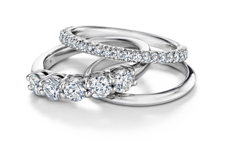 حلقه های جفتی عروس و داماد, طلا و جواهرات عروس