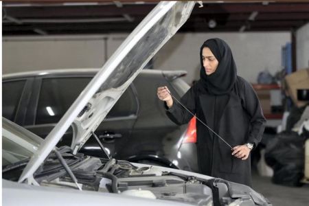 اولین زن تعمیرکار خودرو ،اخبارگوناگون,خبرهای گوناگون اولین زن تعمیرکار خودرو,اخبارگوناگون,خبرهای گوناگون