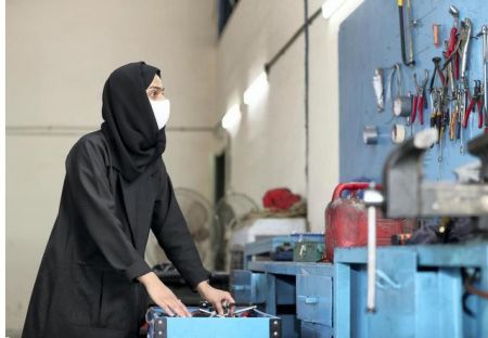اولین زن تعمیرکار خودرو ،اخبارگوناگون,خبرهای گوناگون اولین زن تعمیرکار خودرو,اخبارگوناگون,خبرهای گوناگون