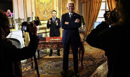 مجسمه خندان بایدن،اخباربین الملل ،خبرهای بین الملل مجسمه خندان بایدن,اخباربین الملل ,خبرهای بین الملل