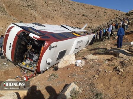 حادثه واژگونی اتوبوس،اخبارحوادث,خبرهای حوادث حادثه واژگونی اتوبوس,اخبارحوادث,خبرهای حوادث