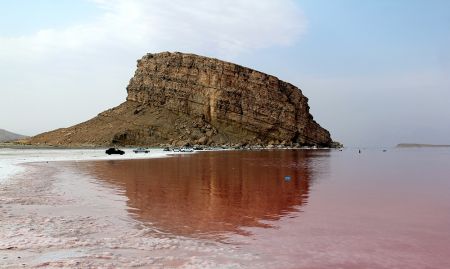 سرخ شدن دریاچه ارومیه،تصاویر خبری،عکس خبری