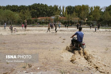 جاری شدن آب در زاینده رود،تصاویر خبری،عکس خبری