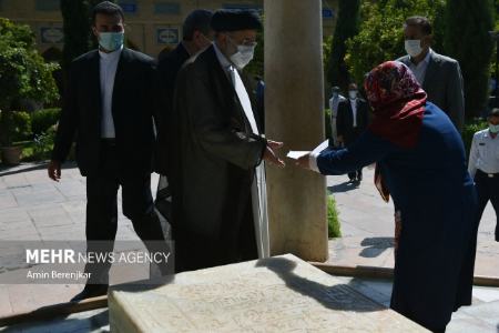 حضور آیت الله رئیسی در آرامگاه حافظ شیرازی،عکس خبری،تصاویر خبری