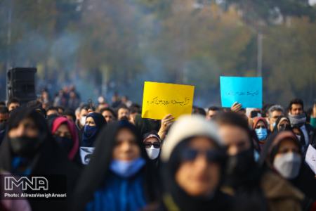 تجمع کشاورزان و مردم اصفهان در اعتراض به خشکی زایندهرود،تصاویر خبری،عکس خبری تجمع کشاورزان و مردم اصفهان در اعتراض به خشکی زایندهرود،تصاویر خبری،عکس خبری