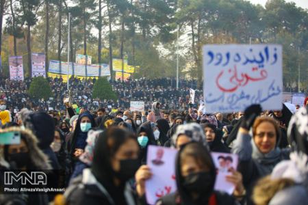 تجمع کشاورزان و مردم اصفهان در اعتراض به خشکی زایندهرود،تصاویر خبری،عکس خبری تجمع کشاورزان و مردم اصفهان در اعتراض به خشکی زایندهرود،تصاویر خبری،عکس خبری