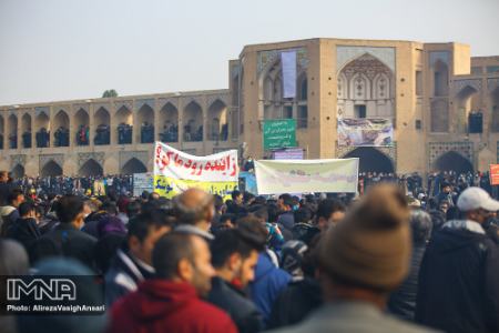 تجمع کشاورزان و مردم اصفهان در اعتراض به خشکی زاینده‌رود،تصاویر خبری،عکس خبری