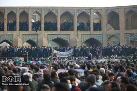 تجمع کشاورزان و مردم اصفهان در اعتراض به خشکی زاینده‌رود،تصاویر خبری،عکس خبری