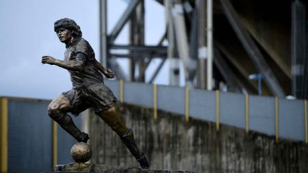 مجسمه مارادونا در ورزشگاه ناپولی،اخبار ورزشی،خبرهای ورزشی