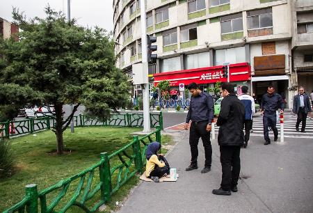 رفتار خشن نیروهای شهرداری تهران با شهروندان،اخبار اجتماعی،خبرهای اجتماعی رفتار خشن نیروهای شهرداری تهران با شهروندان،اخبار اجتماعی،خبرهای اجتماعی