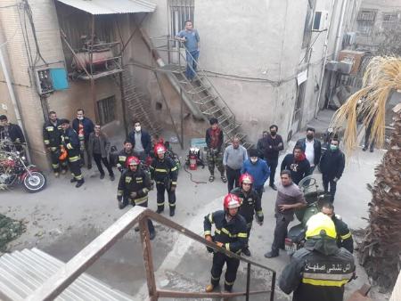 آتشسوزی در کارگاه طلاسازی میدان امام اصفهان،اخبار حوادث،خبرهای حوادث آتشسوزی در کارگاه طلاسازی میدان امام اصفهان،اخبار حوادث،خبرهای حوادث