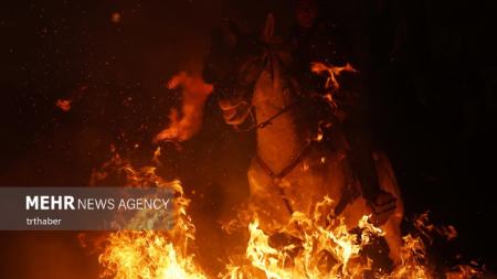   عبور با اسب از میان آتش,اخبارگوناگون,خبرهای گوناگون 