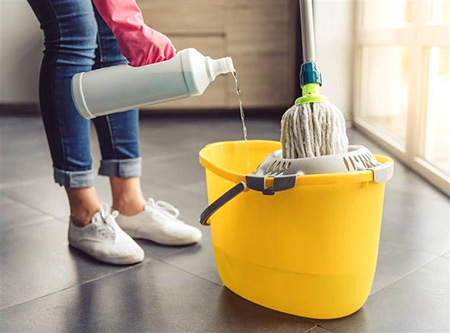 تمیز کردن وسواسی پارکت دکوراسیون داخلی با پارکت,دکوراسیون داخلی منزل,علت خرابی پارکت