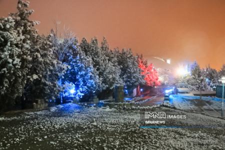 بارش نخستین برف زمستانی در اصفهان،عکس خبری،تصاویر خبری بارش نخستین برف زمستانی در اصفهان،عکس خبری،تصاویر خبری