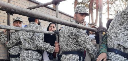 ممنوعیت حضور بانوان در ورزشگاه مشهد،اخبار ورزشی،خبرهای ورزشی ممنوعیت حضور بانوان در ورزشگاه مشهد،اخبار ورزشی،خبرهای ورزشی