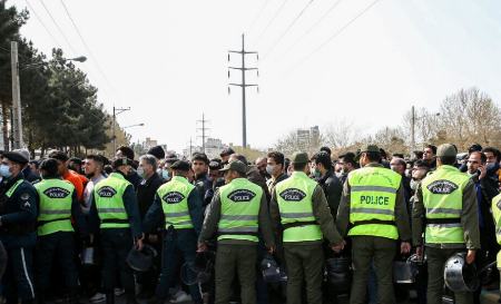 ممنوعیت حضور بانوان در ورزشگاه مشهد،اخبار ورزشی،خبرهای ورزشی ممنوعیت حضور بانوان در ورزشگاه مشهد،اخبار ورزشی،خبرهای ورزشی