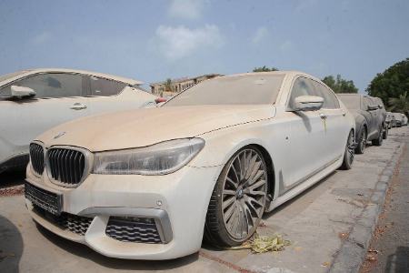 خاک خوردن خودروهای لاکچری در گمرک بوشهر،اخبار بازار خودرو،خبرهای بازار خودرو