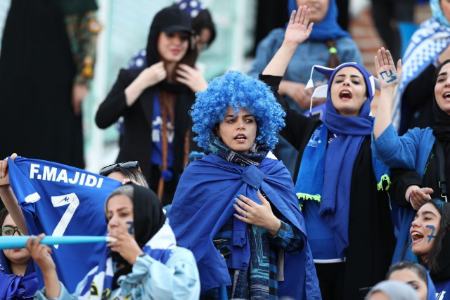 حضور بانوان استقلالی در ورزشگاه آزادی،اخبار ورزشی،خبرهای ورزشی حضور بانوان استقلالی در ورزشگاه آزادی،اخبار ورزشی،خبرهای ورزشی