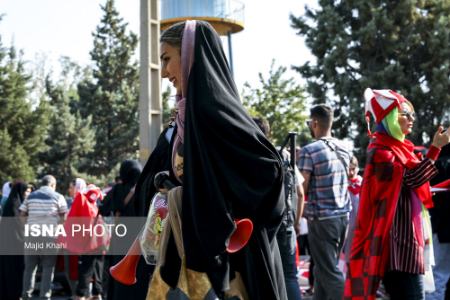 حضور بانوان در دیدار پرسپولیس و صنعت نفت،اخبار ورزشی،خبرهای ورزشی حضور بانوان در دیدار پرسپولیس و صنعت نفت،اخبار ورزشی،خبرهای ورزشی