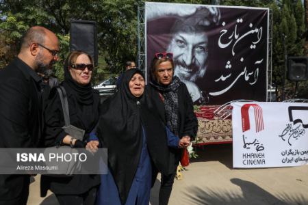 مراسم خاکسپاری امین تارخ ،اخبار فرهنگی،خبرهای فرهنگی مراسم خاکسپاری امین تارخ,اخبار فرهنگی,خبرهای فرهنگی