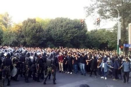 دهه هشتادی ها در اعتراضات ایران،اخبار سیاسی،خبرهای سیاسی