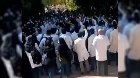 تجمع دانشجویان دانشکده علوم پزشکی شیراز،اخبار سیاسی،خبرهای سیاسی تجمع دانشجویان دانشکده علوم پزشکی شیراز،اخبار سیاسی،خبرهای سیاسی