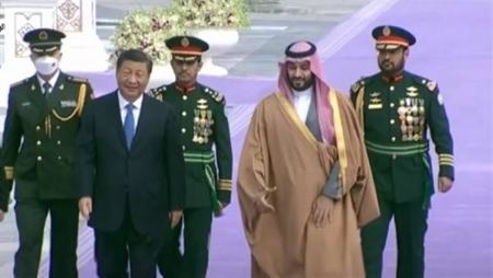 استقبال گرم ولیعهد عربستان از رئیس‌جمهور چین،اخبار بین الملل،خبرهای بین الملل