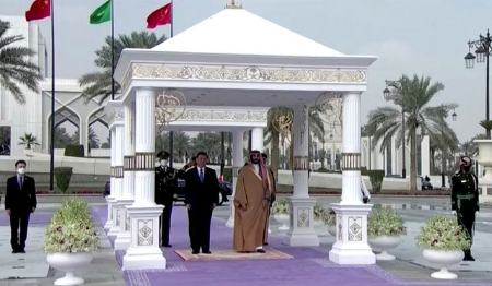 استقبال گرم ولیعهد عربستان از رئیس‌جمهور چین،اخبار بین الملل،خبرهای بین الملل
