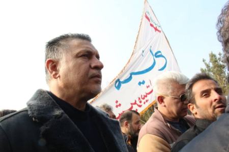 علی دایی در مراسم تدفین کریم باوی،اخبار ورزشی،خبرهای ورزشی علی دایی در مراسم تدفین کریم باوی،اخبار ورزشی،خبرهای ورزشی