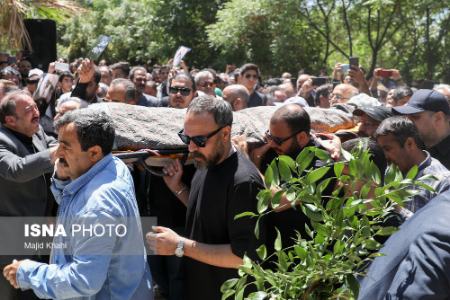 مراسم تشییع پیکر حسام محمودی،اخبار فرهنگی،خبرهای فرهنگی مراسم تشییع پیکر حسام محمودی،اخبار فرهنگی،خبرهای فرهنگی