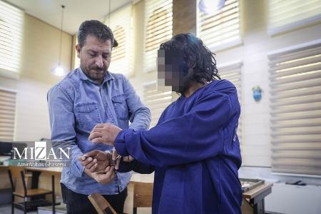 تصاویر خبری،متهمان پرونده قتل داریوش مهرجویی و همسرش در جلسه بازپرسی تصاویر خبری،متهمان پرونده قتل داریوش مهرجویی و همسرش در جلسه بازپرسی