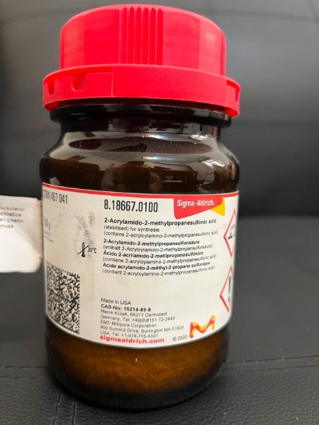 خرید ماده های شیمیایی آزمایشگاهی