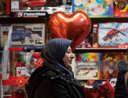 عکس خبری،حال و هوای ولنتاین در تهران