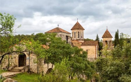صومعه موتسامتا از جاذبه های گرجستان