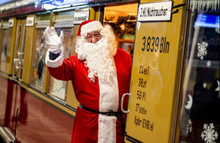 عکسهای جالب,عکسهای جذاب,حرکت قطار کریسمس از برلین آلمان 