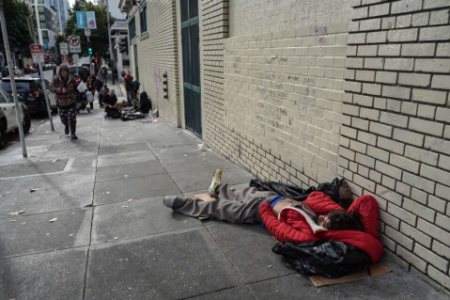 عکسهای جالب,عکسهای جذاب,یک کارتن خواب در شهر سانفرانسیسکو آمریکا