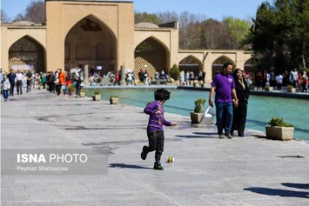 عکس خبری،مسافران نوروزی در کاخ چهلستون