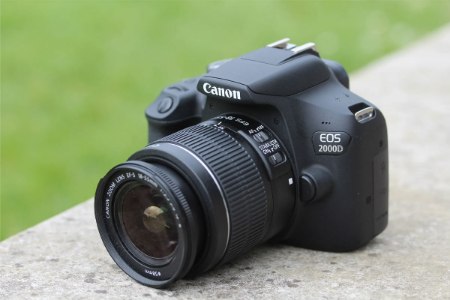 دوربین عکاسی Canon EOS 2000D DC III بهترین دوربین عکاسی حرفه ای ارزان قیمت