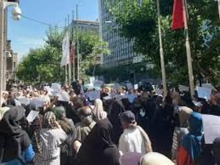 تجمع بازنشستگان،اخبار اجتماعی،خبرهای اجتماعی تجمع بازنشستگان،اخبار اجتماعی،خبرهای اجتماعی