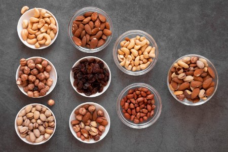 خشکبار خوراکیهایی غنی از مواد مغذی خشکبار خوراکیهایی غنی از مواد مغذی