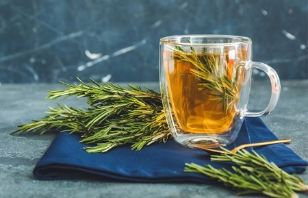 دمنوش رزماری برای چربیسوزی شکم و پهلو دمنوش رزماری برای چربیسوزی شکم و پهلو