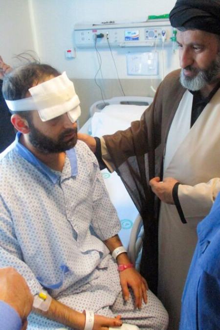 عیادت فرزندان رهبر انقلاب از مجروحان لبنانی،اخبار سیاسی،خبرهای سیاسی عیادت فرزندان رهبر انقلاب از مجروحان لبنانی،اخبار سیاسی،خبرهای سیاسی