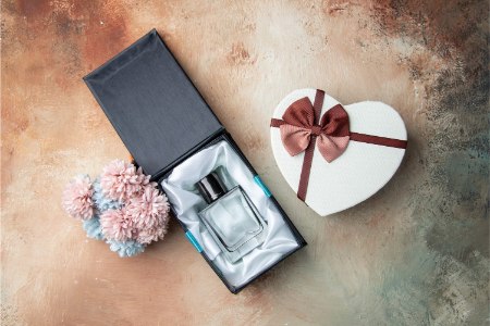 عطر بهترین هدیه روز زن